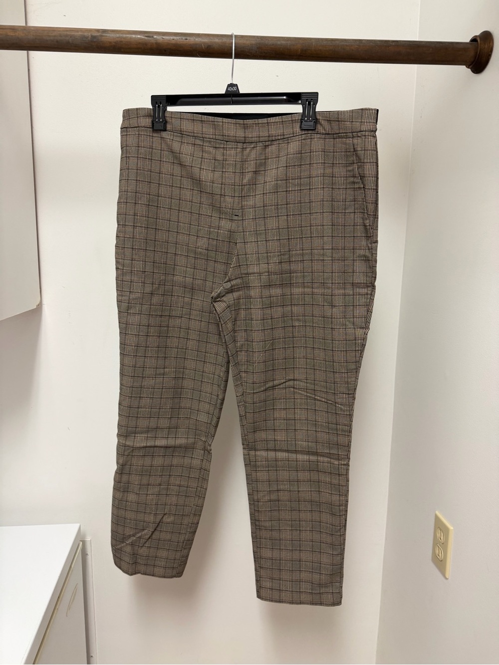 Briggs New York Taupe Plaid Ankle Dress Pants